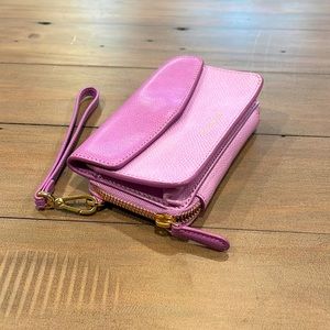 Vera Bradley Smartphone Wristlet Leather